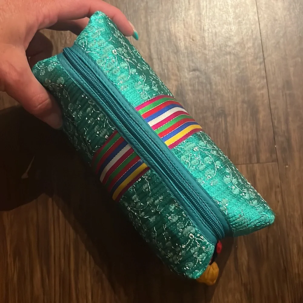 Silky Catch all Pouch